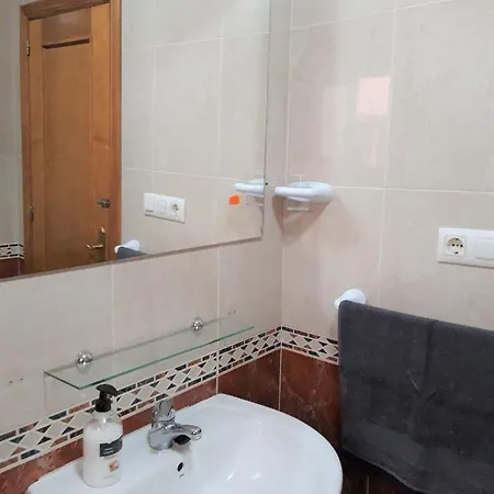 Flat -10 From Beach -2 Bedroom-balcony 아파트 *