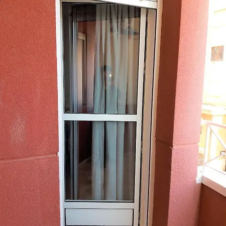 Flat -10 From Beach -2 Bedroom-balcony 아파트