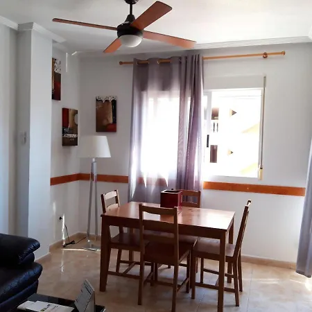 아파트 Flat -10 From Beach -2 Bedroom-balcony