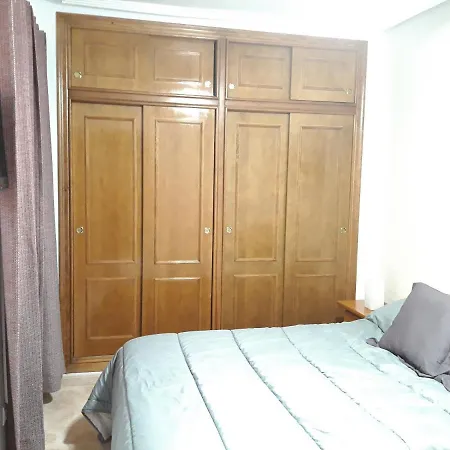 아파트 Flat -10 From Beach -2 Bedroom-balcony